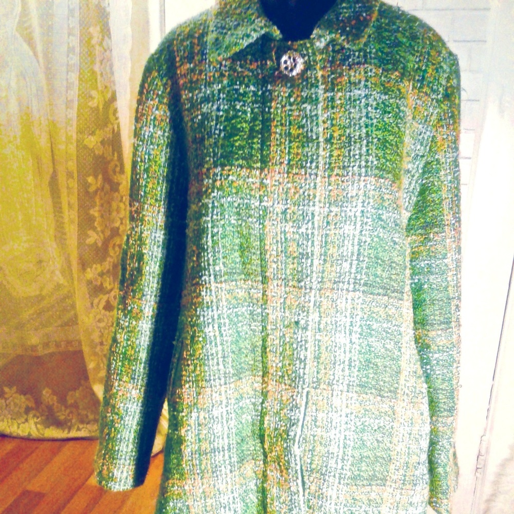 Classic Green plaid woven coat!